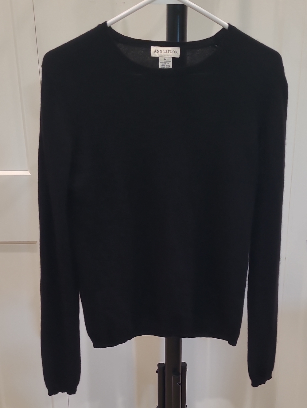 Ann Taylor 100% Cashmere Black Crewneck Sweater